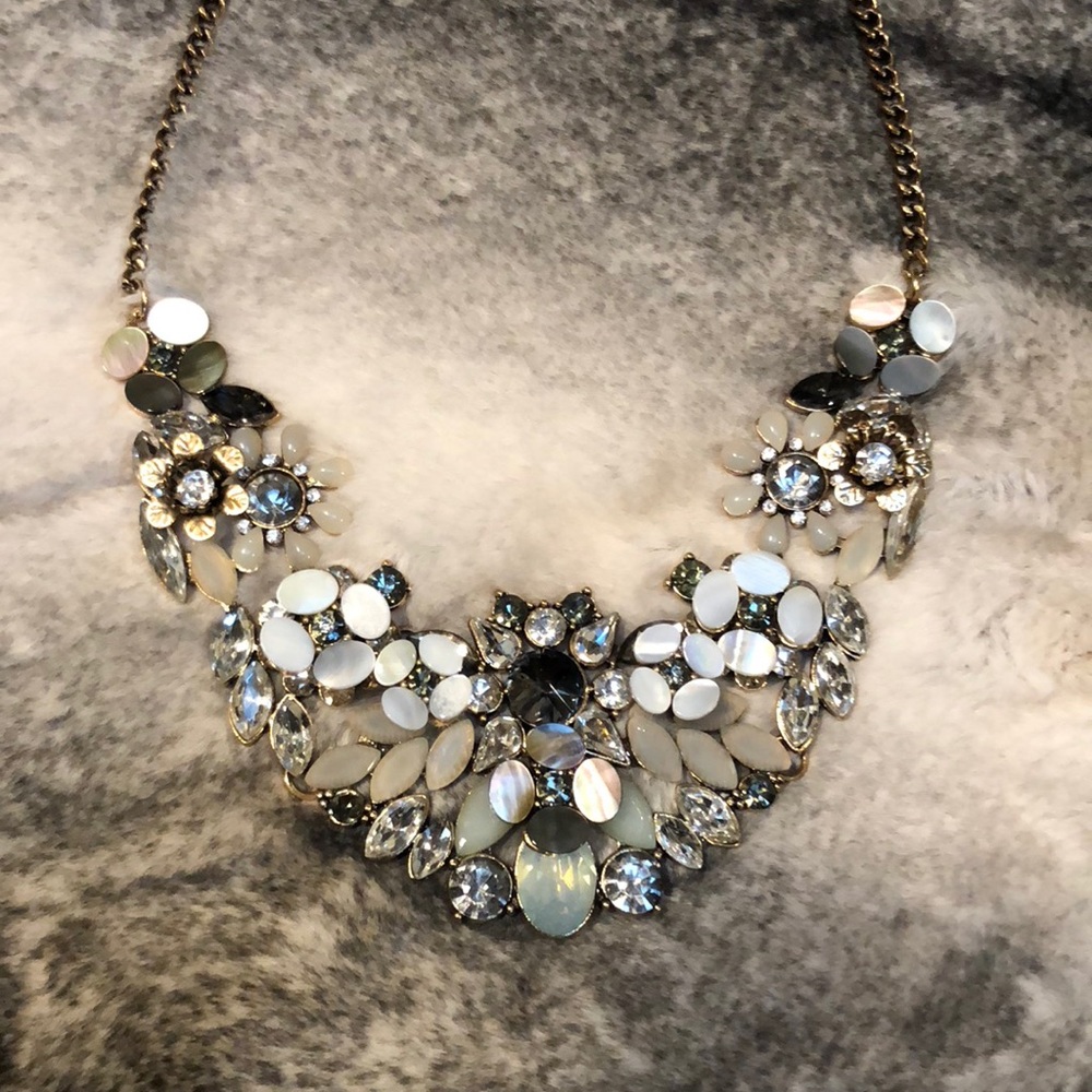 Statement necklace